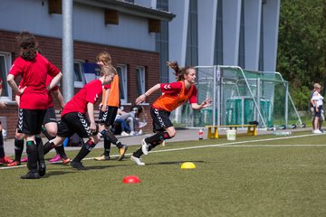 Bild 73 - B-Juniorinnen Pokalfinale SV Henstedt Ulzburg - SG Holstein Sued : 2:0